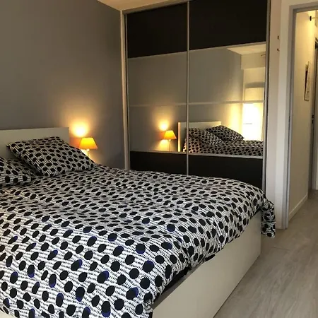 51m With Balcony Near The Jardin Des Plantes Paris